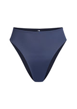 #color_Nero/Titanium