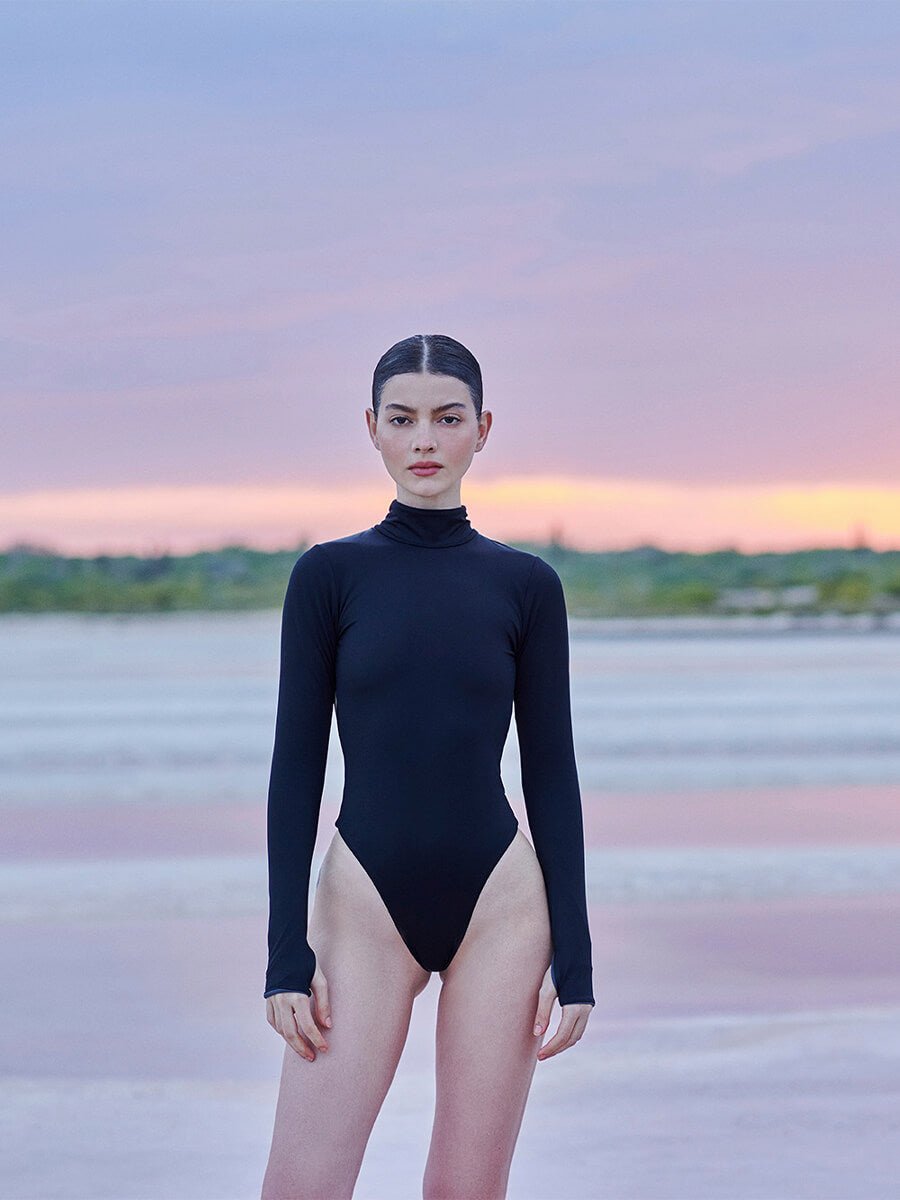 #color_Nero/Titanium